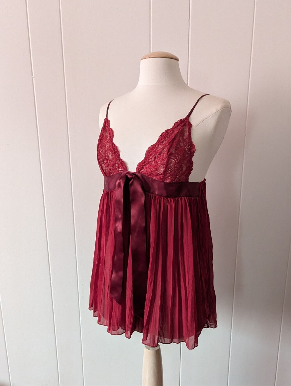 Vintage Y2K Burgundy Lace Pleated Ribbon Trim Teddy By Victoria's Secret